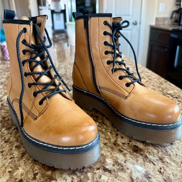 Roolee Camel Lace-Up Combat Boots - Picture 7 of 8